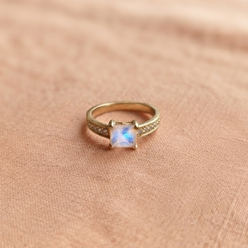 Elegant Square Moonstone Gold Ring